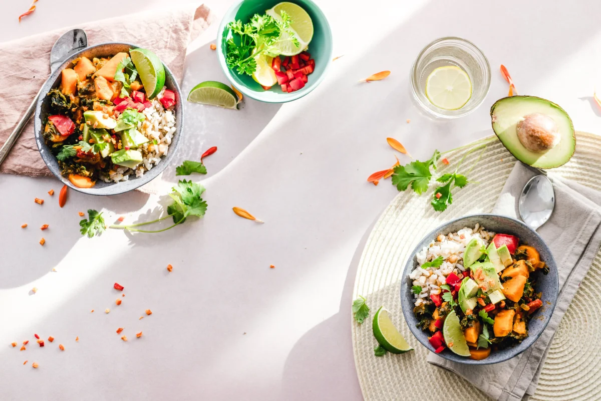 2024 Healthy Habits - Picture of two salads sitting on a table