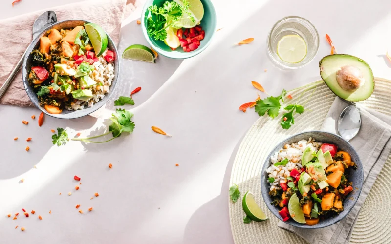 2024 Healthy Habits - Picture of two salads sitting on a table